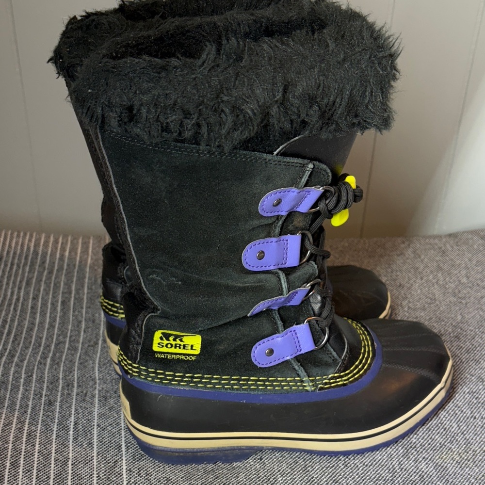 Sorel Kids' Black and Purple Winter Boots - Picture 3 of 10
